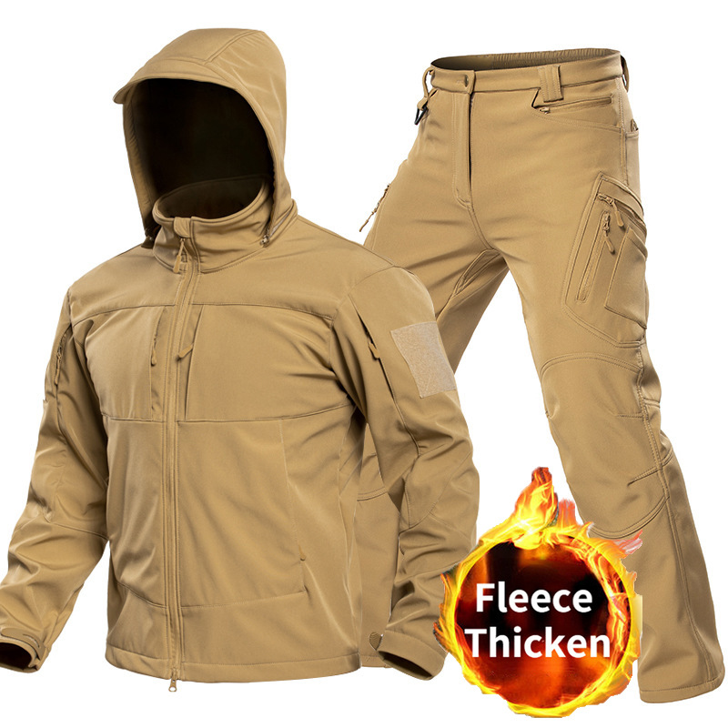 Winter Clothing Essentials - 男性用アウトドアタクティカルソフトシェルスーツ フード付きフルジップジャケット カーゴパンツ 防風マルチポケットセット ハンティング・ハイキング・キャンプ用